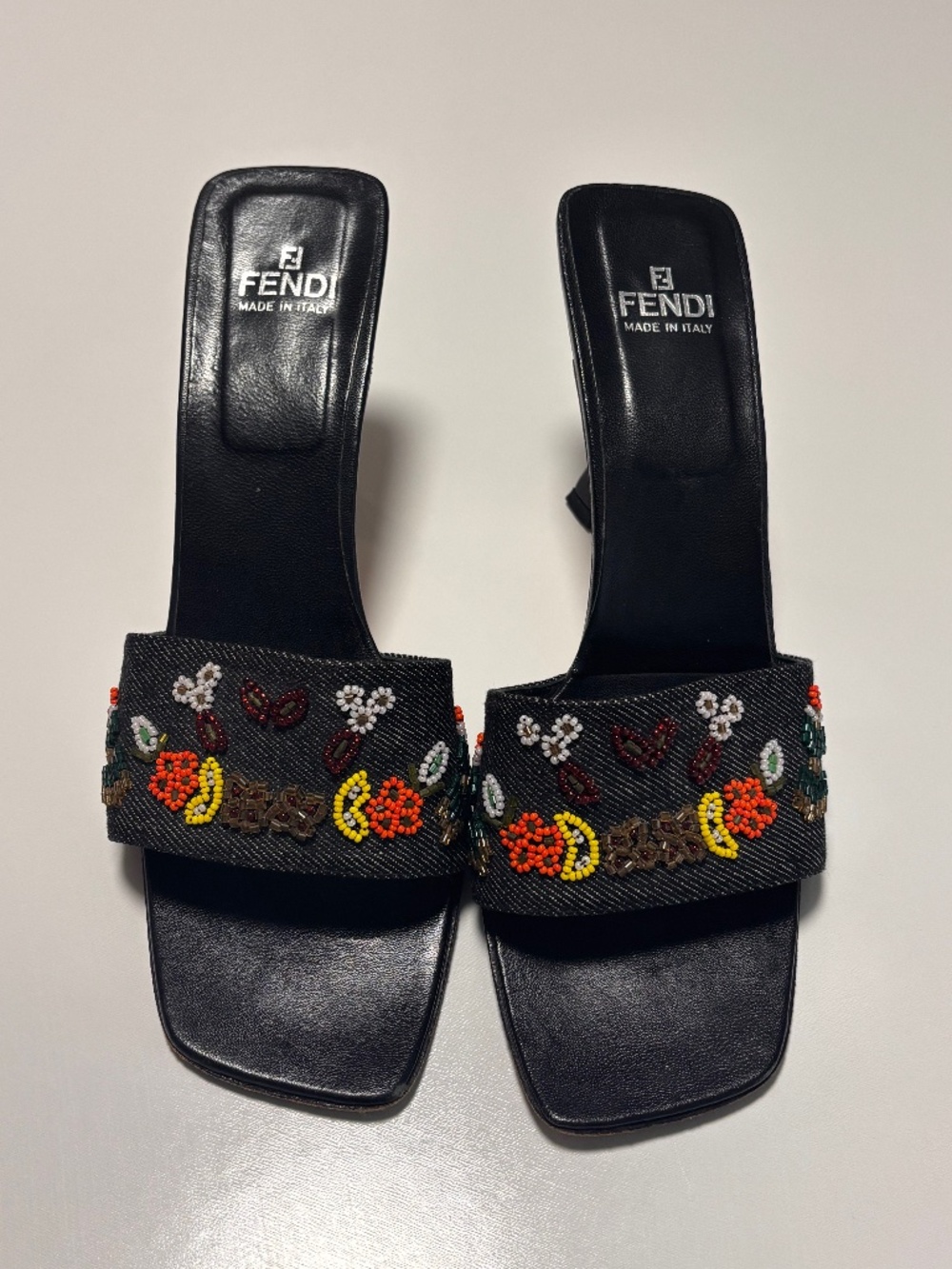 Womens Vintage FENDI Beaded Slip On Kitten Heel Sandal Size 9